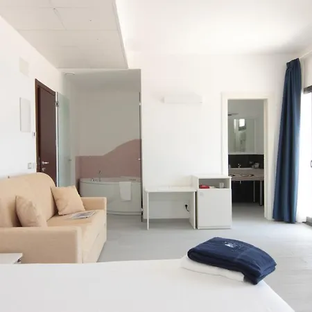 فندق Miramare مارينا دي راغوزا