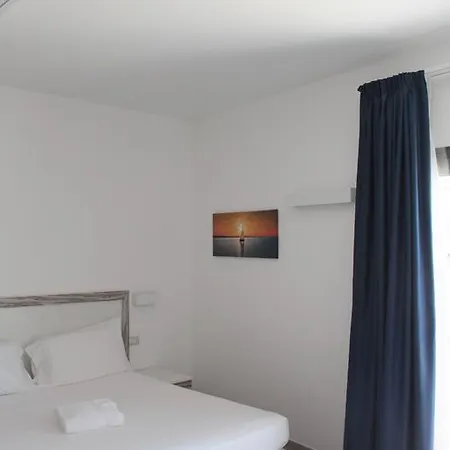 فندق Miramare مارينا دي راغوزا