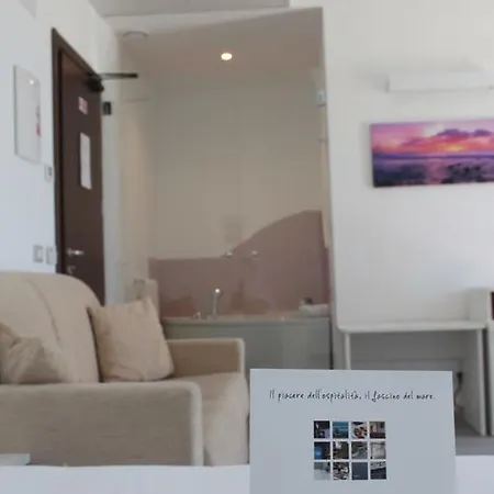 Miramare مارينا دي راغوزا