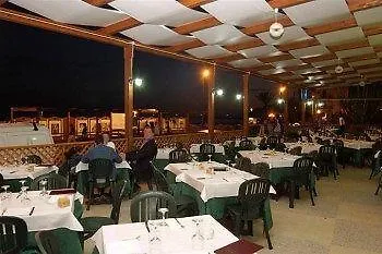 Miramare 4* مارينا دي راغوزا