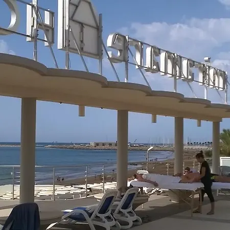 Miramare فندق 4*